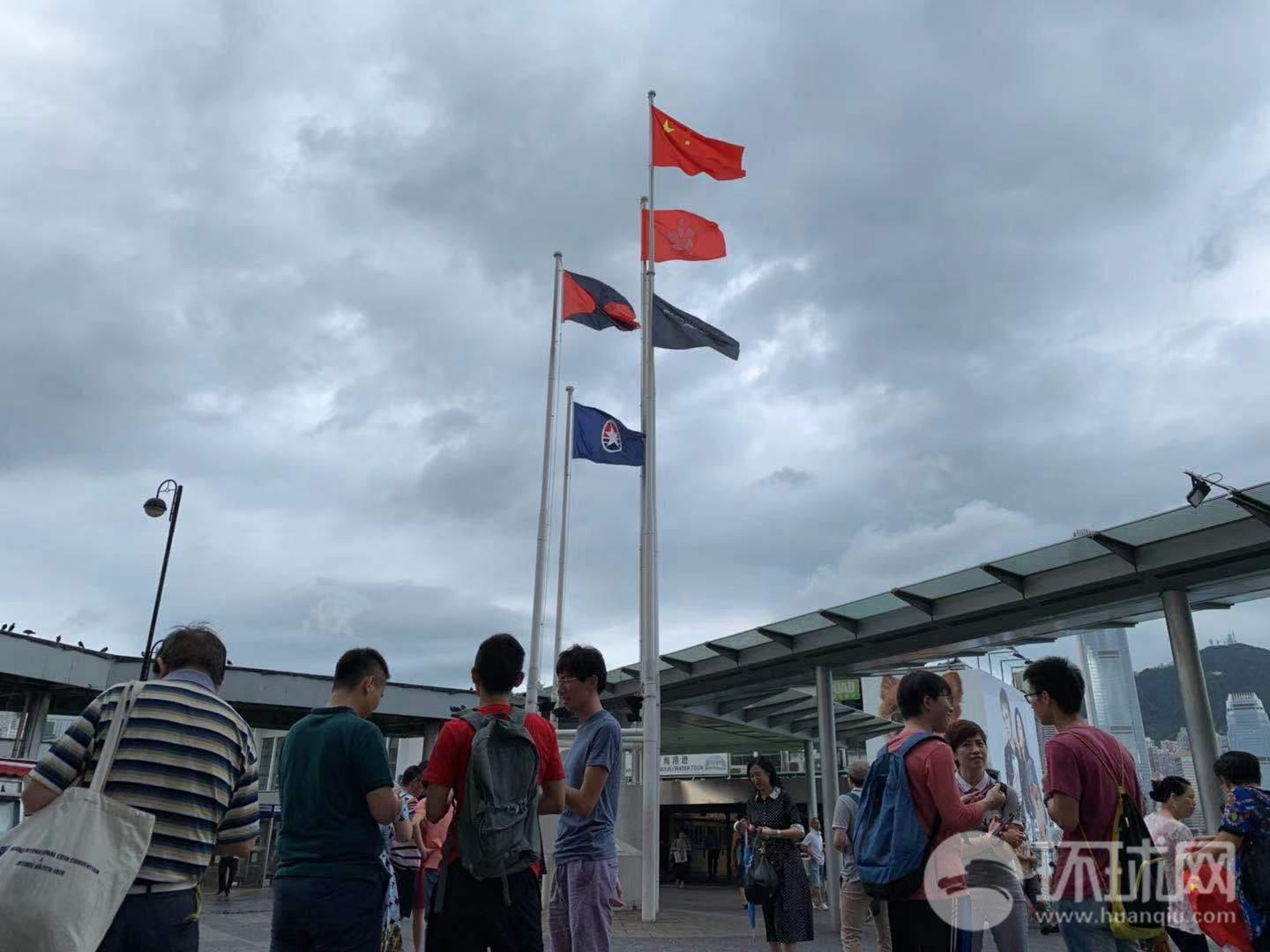 忻州市公安局交警支队领导在宁武督导检查春运工作